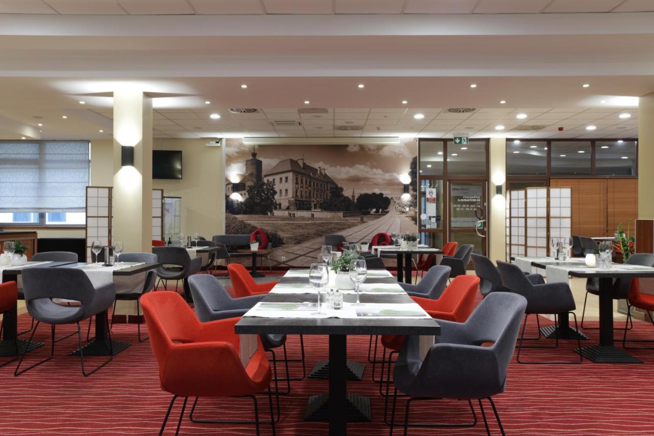 Qubus Hotel Glogow Exterior foto